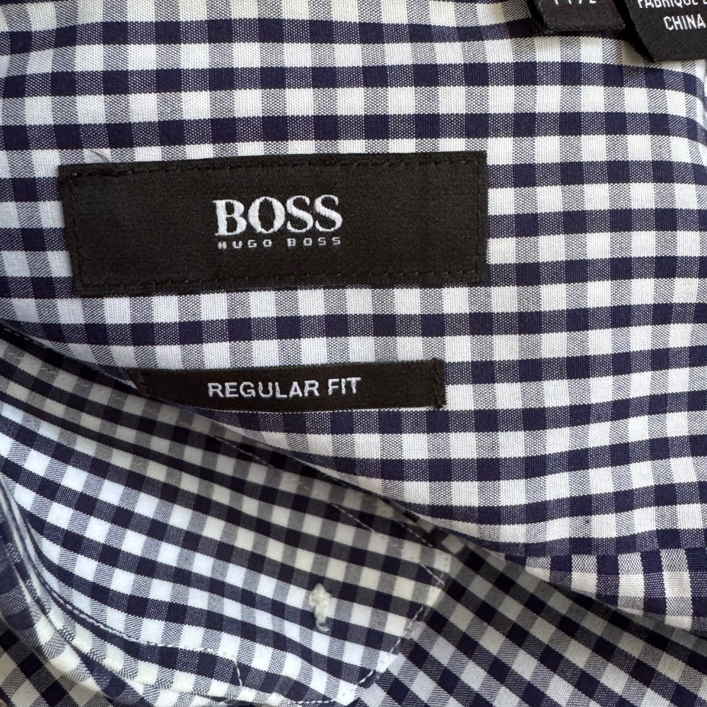 Boss regular fit dress shirt, size: 14.5 inches.